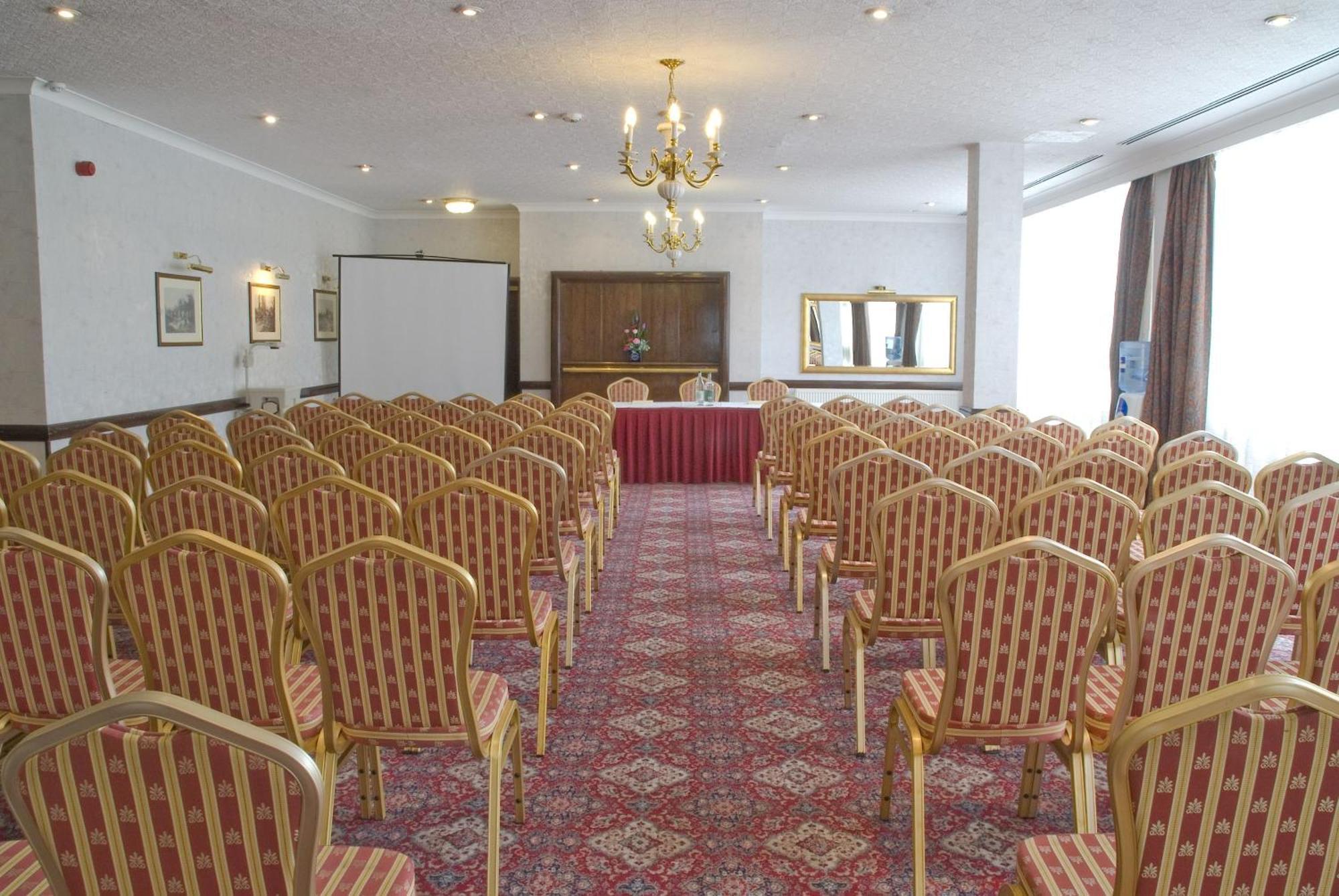 Coventry Hill Hotel Buitenkant foto